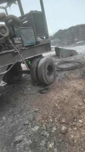 世界上最美的风景，都不及回家的这条路，这一年里，无论你挣了多少钱，经历的事情是好是坏，都请记住，如果您和家人都健康平安，这一年就是最好的一年！