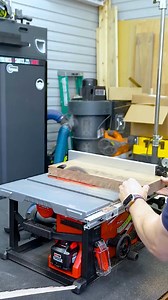 Setting up your table saw correctly is critical for safety. A bad setup leads to bad cuts, kickback, and unnecessary risk. Take the time to dial it in before you flip the switch. 👇 These steps can prevent serious injuries. #TableSawSafety #ShopSafety #731Woodworks #WoodworkingTips #DIYGear #WoodworkingCommunity #ToolSafety | 731 Woodworks