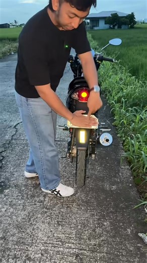 Reflective Sticker👉🏽 https://s.shopee.ph/5fgaDkSS0n | ToolHouse ni Kapwa