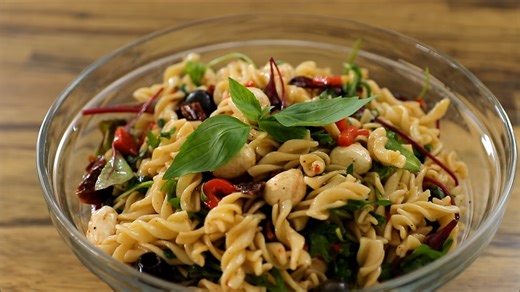 Stop making boring pasta salad… this easy version has real flavor