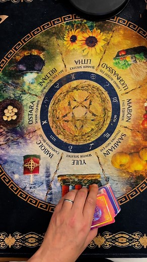 Un message pour toi #spiritualité #guidance #cartomancie #message #guidancedujour #nouveaudepart #abondance #reussite #messagedujour #tarot #relation “Chaque guidance est générale et offre des éclairages spirituels, elle ne remplace pas un conseil ou un accompagnement personnalisé.” | Chemin de vie médium