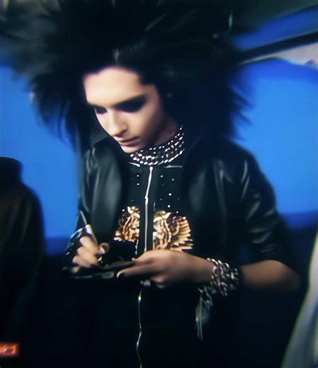Bill Kaulitz Edit: A 2000s Throwback