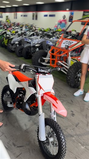Motos Apollo | 😍Réplica KTM SX 50. Entregamos Mininicross Roan 50cc 2 tiempos , para niños #motosapollo #roan #minimoto #pitbike #ktm | Instagram