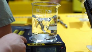 26 reactions | NFF01 mixer to mix e-liquid for great smog and reduce the proportion of nicotine ✔Programmable working period ✔Heating safely ✔Clear user interface ✔Simple operation --------------- https://bit.ly/3cBIH1F #mixer #nitecore #NFF01 #eliquid #vape #vapetricks | Nitecore Outdoor Electronics | Facebook