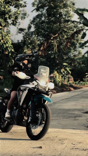 Experience the Thrill of Lady Riders on Motorcycles