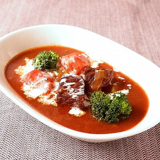 圧力鍋で簡単 ごろごろお肉のビーフシチュー 作り方・レシピ | クラシル