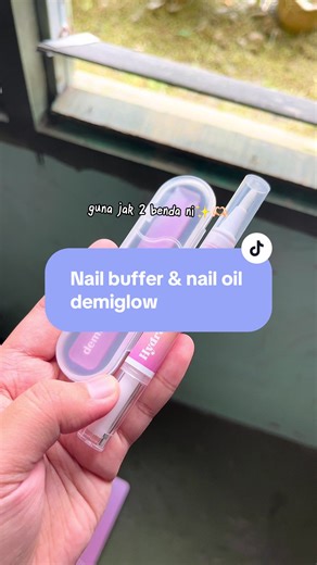 Demiglow Nail Buffer and Oil: Your Nail Care Essentials