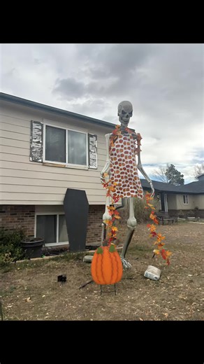 Got “Gus” into the holiday spirit! Happy Thanksgiving! Love ya. #thanksgiving #homedecor #g7