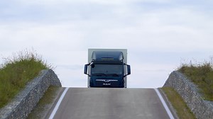 3.3K views · 230 reactions | The MAN TGM and TGL are a powerful duo. Take a look inside the new MAN TGL and get to know the new functions and highlights. Find more details here: go.man/HiIesd62 | Trucker’s World by MAN | Facebook