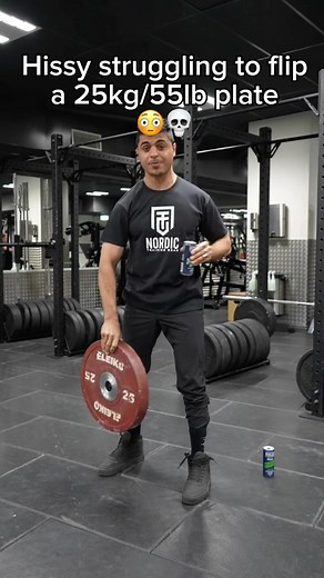 Quintan Stott on Instagram: "Wow  Struggling with gains in the gym? Comment “coaching” & I’ll send you all the details included in my 1 on 1 coaching service. 﫡"