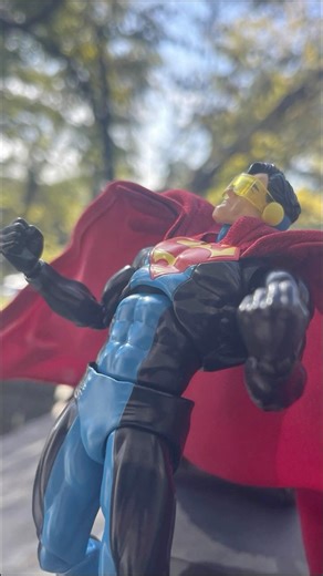 DCcember Day 30: Mafex The Death Of Superman Eradicator Review