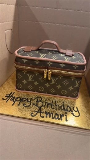 Your Neighborhood cake lady on Instagram: "My First Louis Vuitton purse cake …. I think I did pretty good …. ☺️☺️☺️☺️"