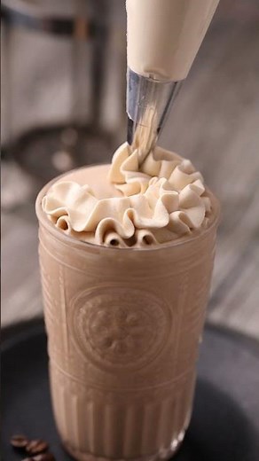 Best Coffee Milkshake Recipe - Recipe link in description