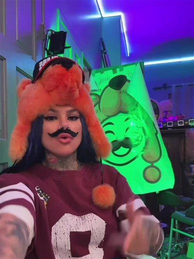 I hope she starts her shows on tour with this 🔥🔥 “BEFORE I CRASHOUT INTRO” #snowthaproduct #beforeicrashout