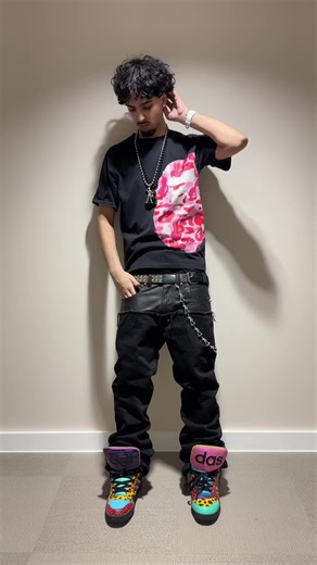 Exploring the Hype of Jeremy Scott's Streetwear Fashion