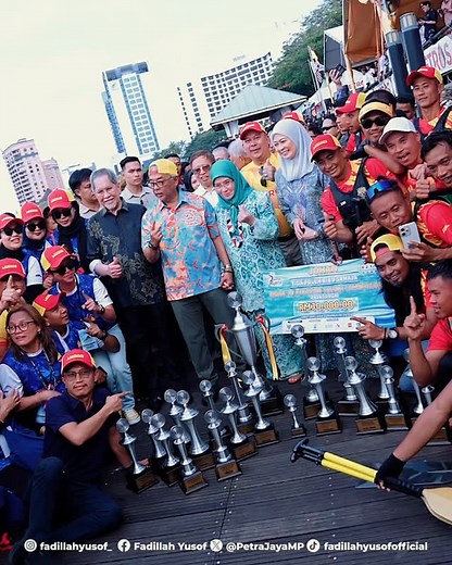 Majlis Penangguhan Sarawak Regatta – Kuching Waterfront Festival 2025 di Tebingan Kuching, Ahad, 2 November 2025 | Fadillah Yusof
