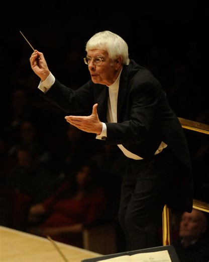 Carnegie Hall | We remember conductor Helmuth Rilling, who made his Carnegie Hall debut in 1971 leading the Stuttgart Bach Chorus and Orchestra. He... | Instagram