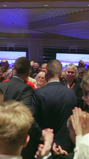 Vilhjálmur Árnason on Instagram: "Með þessum krafti er augljóst að við munum setja Reykjanesbæ allhressilega á kortið."