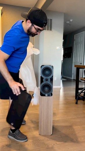 Throwback to my unboxing of the Q Acoustics 5040. This is a fantastic compact tower speaker that won’t break the bank at 1499 a pair! Delightfully musical and Q Acoustic speakers always have a lovely and stylish design to them. Also available in a few different finishes to better match your room or preference. Looking for a little more output and bass while keeping a compact form? Check the new Q Acoustics 5050 coming in at 1999 a pair and if you want a home theater, there is also the matching 5