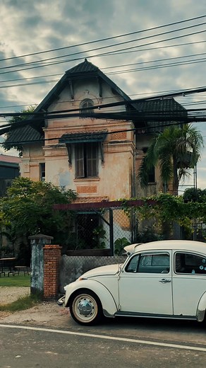 Discover Cafe Hichillico in Vientiane: A High Chill Cool Spot