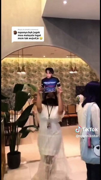 Understanding Introverted Friends in Social Situations