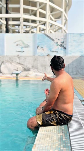 Don’t trust anyone 🙏🏻#viral #tredingreels #swmmingpool #pool #swmming #jump