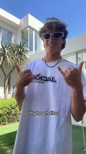 Surf Vibes & Beach Style #Shorts #mensfashion