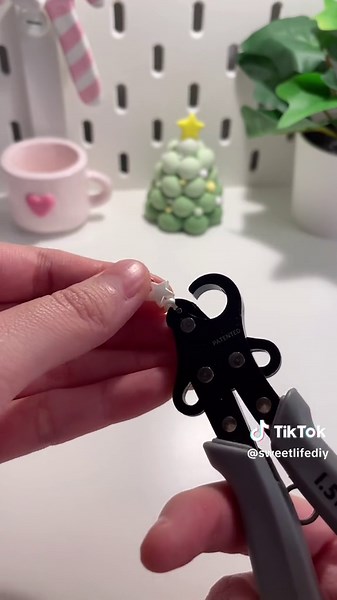 making a phone charm with the 1 step looper! It’s a little expensive but it’s so useful! #phonecharm #diy #jewelrymaking #beadsjewelry