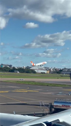 Boeing 737 Takeoff Experience from the Cockpit