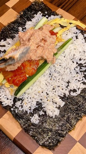 Kimbap cá ngừ mayo #trending #food #cooking #nauan #viral #trendingshorts