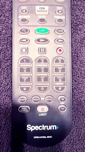OG spectrum remote review! 4 Subscriper special! #remote #tech #technology #techreview #review