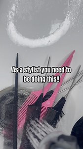 Do you clean your barbicide jar?? 👀 I always see people cleaning their combs and tools but never their jar! 🫣 The jar that’s holding the dirt needs to be clean not just rinsed out with water! 😭 ____________________ Struggling with creating content? Let me help you! Check out my ebooks for everything you need to know! 🤍 Ready to improve your braid skills? I can help with that too!☺️ Want my favorite products and content creating tools? Check out my Amazon storefront ! 🛒 Follow @luxxe.lengths