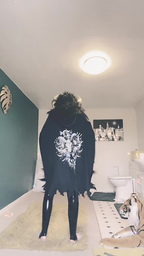 HA YOUR SCREWD!🖤🖤🖤 #fypシ #goth #gothgirl #youareperfect #yourallamazing❤️ #wendigo #humour #black #foryoupage