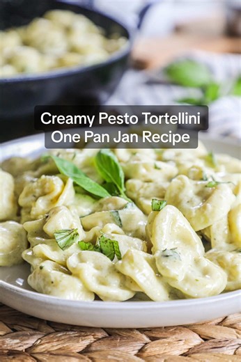 Easy Creamy Pesto Tortellini Recipe for Family Dinners