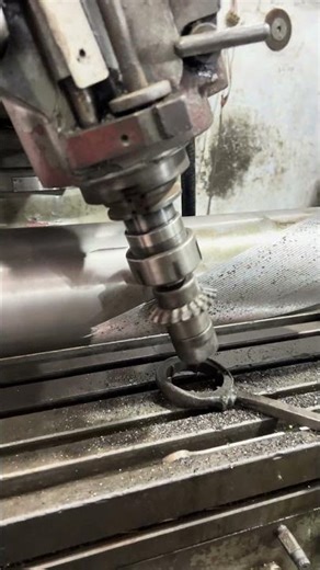 Vertical milling working #shortsvideo #amazingthingstv