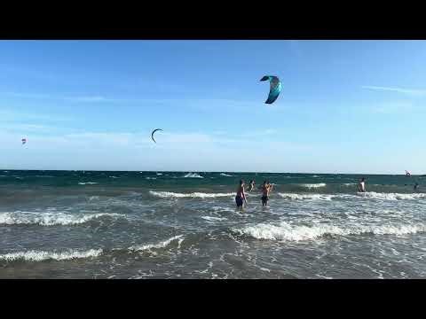 Windsurfing on the Beach 🌊🏄 | Pure Freedom on the Waves