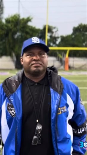 305+Network on Instagram: "🎙️ Pregame with South Dade Head Coach Pat Borrows @southdadeathletics Tap in before kickoff! 🏈 #305PlusNetwork #MiamiFootball 🎥 @rapid_replay"