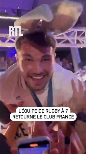 L'équipe de France de rugby à 7 a retourné le Club France après sa médaille d'or #paris2024