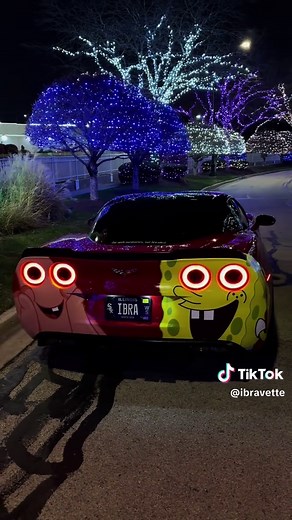 SpongeBob and Patrick Enjoy Colorful Lights