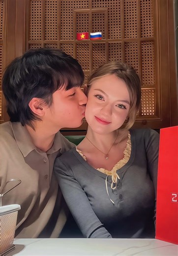 Món Quà Nhỏ Đổi Lấy Nụ Cười To