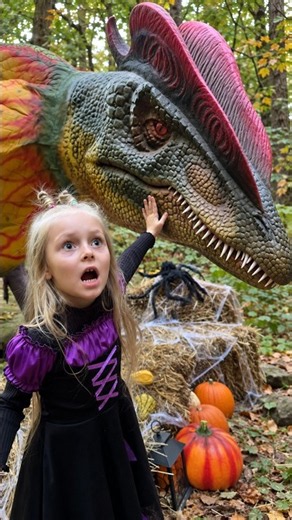 Iar speriem dinozaurii... 🦖