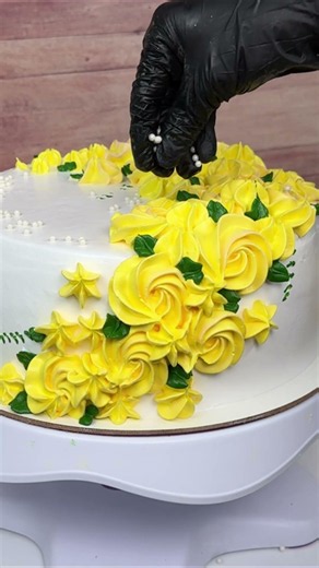 Yellow Rose Cake That Looks Bakery-Perfect