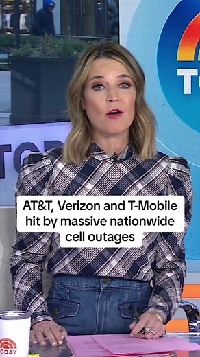 Major cell phone carriers including AT&T, Verizon and T-Mobile have been experiencing widespread outages across the country, with thousands of affected users saying they are unable to make or receive calls. It's not clear what triggered the service disruption. #TodayShow