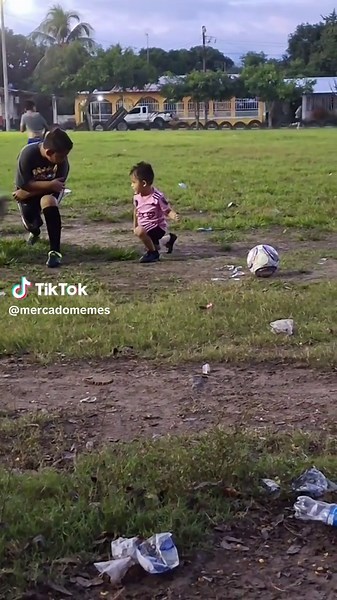 #memes #mercadomemes #caidas # | Memes On TikTok