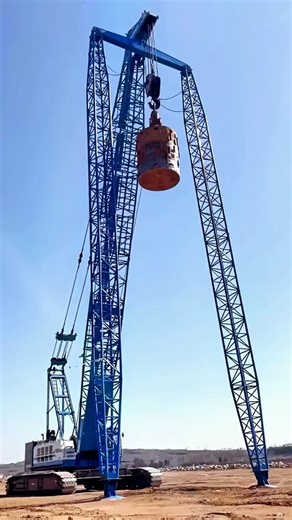 𝐂𝐢𝐯𝐢𝐥 𝐄𝐧𝐠𝐢𝐧𝐞𝐞𝐫𝐢𝐧𝐠 𝐖𝐨𝐫𝐤𝐬 on Instagram: "Dynamic Compaction (Dynamic Ground Improvement). Dynamic compaction is a ground improvement technique used to increase the bearing capacity of loose soils and to reduce long-term settlement risks. #trendingreels #engineering #instagood #instagram"