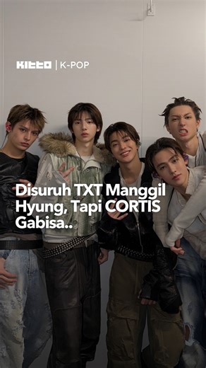Kitto Indonesia | Your K-Trend Curator on Instagram: "Member TXT: 'Panggil Hyung aja santai...' CORTIS: Error 404: Hyung Not Found 🧍‍♂️🧍‍♂️ Emang ya, saking hormatnya, manggil nama aja berasa lagi ujian skripsi Sopan banget sih uri CORTIS! 😂 🎥 CORTIS (YT) 👩🏻‍💻 Sharen ▶︎ Cari update soal K-Trends? Yuk di Kitto! #KittoID_KPOP #KittoIDN #CORTIS #TXT"