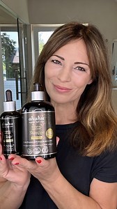 🚿 Time to say bye-bye zu dünnem Haar! 🚿 Unser ahuhu ESSENTIAL ANTI-AGE Anti-Haarausfall-Set in XXL-Größe ist der Gamechanger für kräftigeres, volles Haar! 💥 Mit dem XXL Shampoo und dem Elixir mit Redensyl™ pflegst Du Deine Kopfhaut, aktivierst die Haarwurzeln und stärkst Dein Haar von der Wurzel an. 💪 Lass Dein Haar wieder jugendlich und voluminös aussehen! 💯 #HairGoals #ahuhuAntiAge #FullerHair #asambeauty #ahuhu #antiageserum #haarwachstum #Haarpflege #haarpflegetipps | asambeauty.com