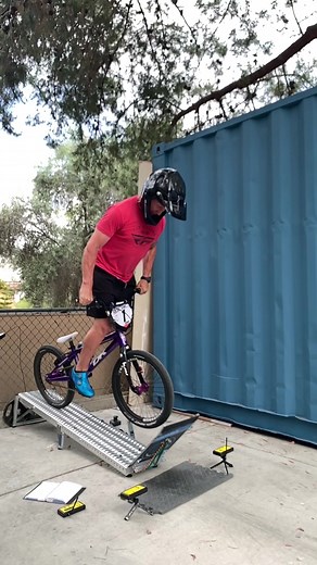 DIY BMX Start Gate at Home | Solo Gates Waiting for the Track