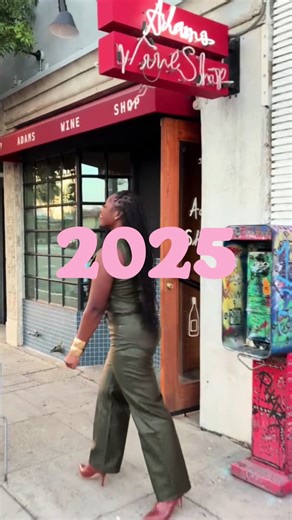 2025… whew. What a journey. ✨ If I had to sum it up in one word: RESILIENCE. From 3 candle classes to 18, I showed up through personal challenges, business growth, and every moment in between and I never stopped. This year took my candle‑making classes to new heights, filling rooms with love, laughter, and unforgettable connections. Every pour, every class, every smile meant something. While I was pouring into others, the support poured right back into me and I felt it every step of the way. 🕯️