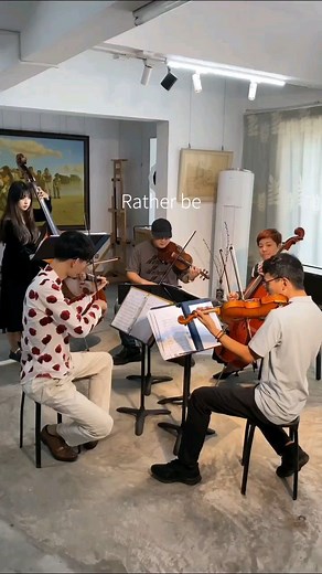 Classical music on Instagram: "Mention your Friend ❤️ ⤵️ ㅤ ㅤ Follow us for more: 👉👉@thevioliin 👉👉@daviid.amici 👉👉@thevioliin 👉 @daviid.amici ㅤ ㅤ #violinist #violins #violinstagram #VIOLINSTAGRAM #violinpower #thevioliin #stradivarius #violin #violingirl #musician #violino #viola #cello #piano #orchestra #symphony #lindseystirling #pianolove #davidgarrett #symphonyorchestra #violinists #violinista #cordas"